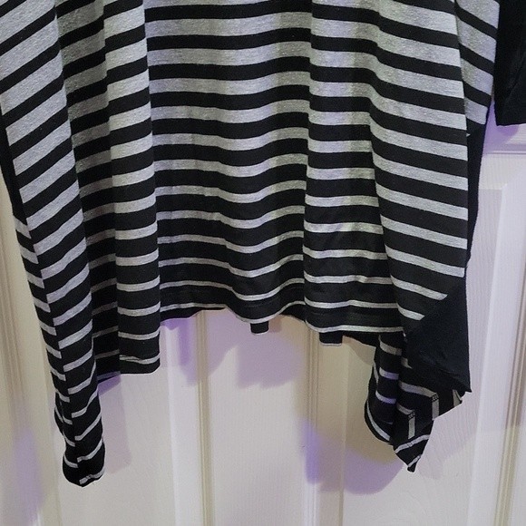 Avenue Gray and Black Stripes Tunic Top Plus Size 30/32 - Picture 2 of 8